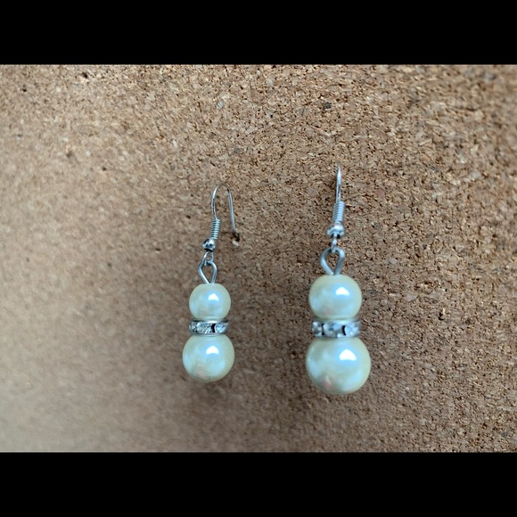 Set of perl necklace and earrings - Picture 5 of 5